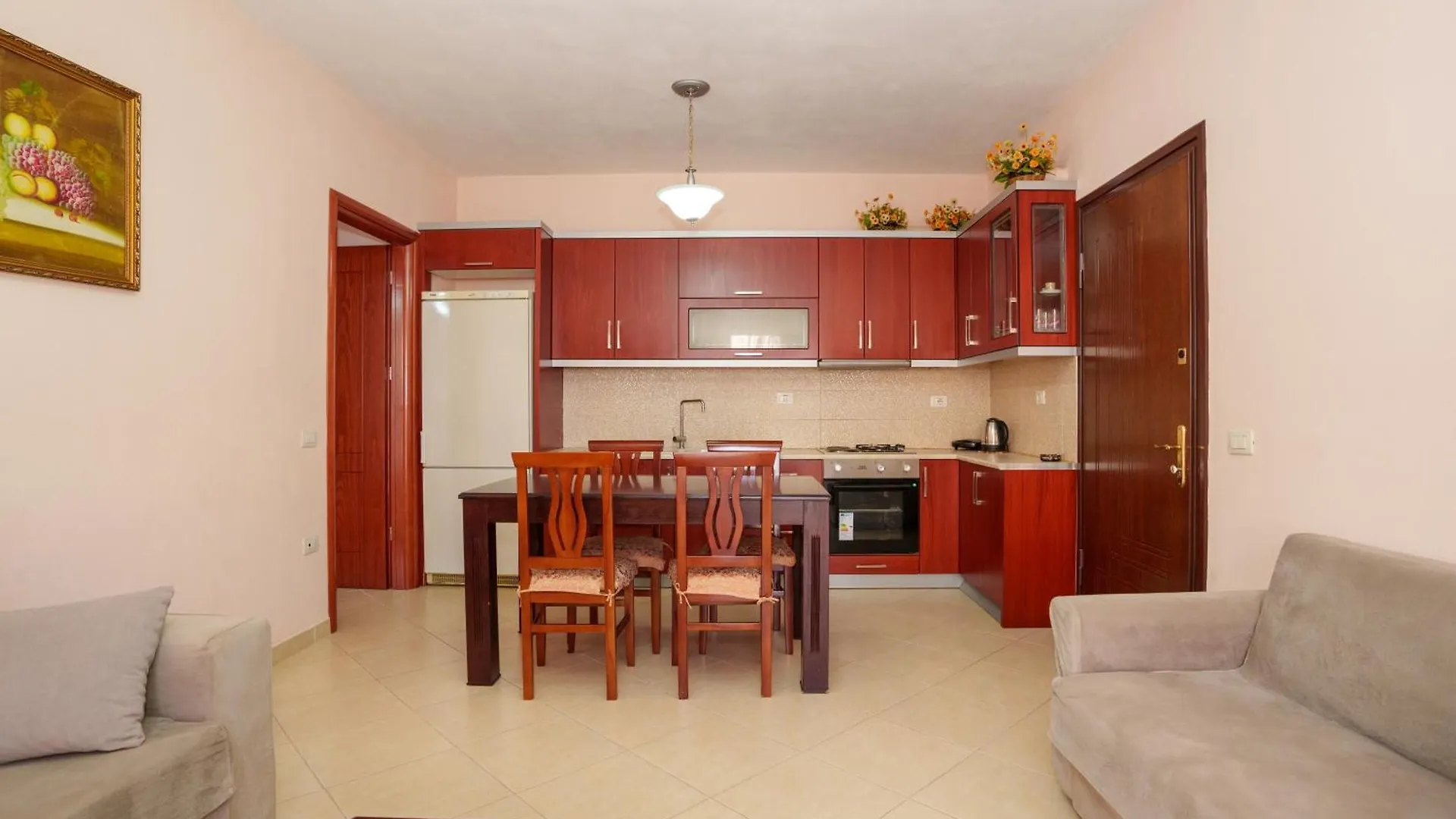 Shared Apt- Private Room With 2 Beds Sarandë アパート