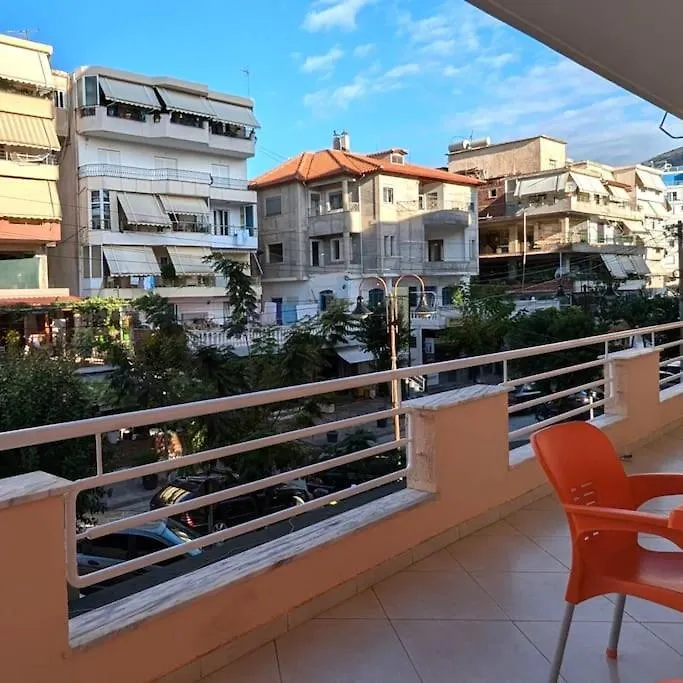 Sharing Apt- Private Room With 2 Beds Sarande Apartment